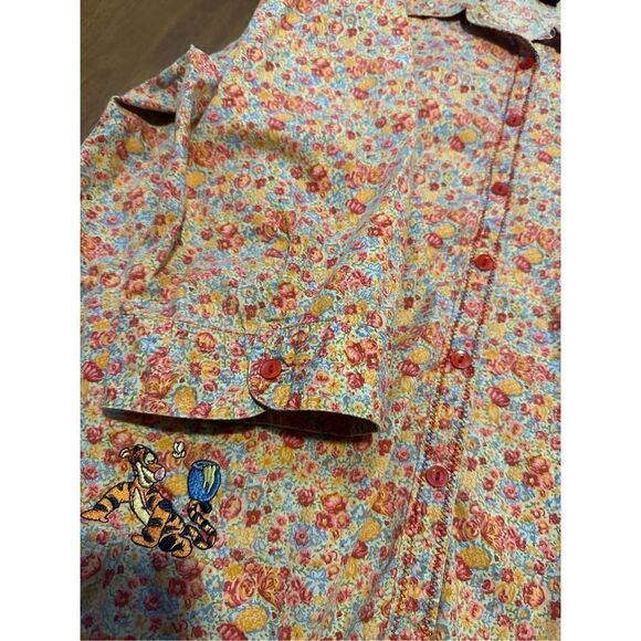 Vintage Winnie The Pooh Embroidered Pink Floral Button up Women’s Shirt Size XL - Picture 6 of 11